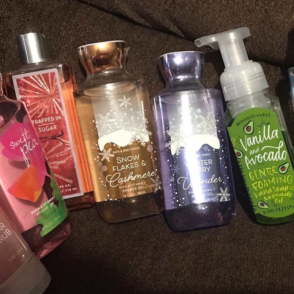 4 bath and body works.